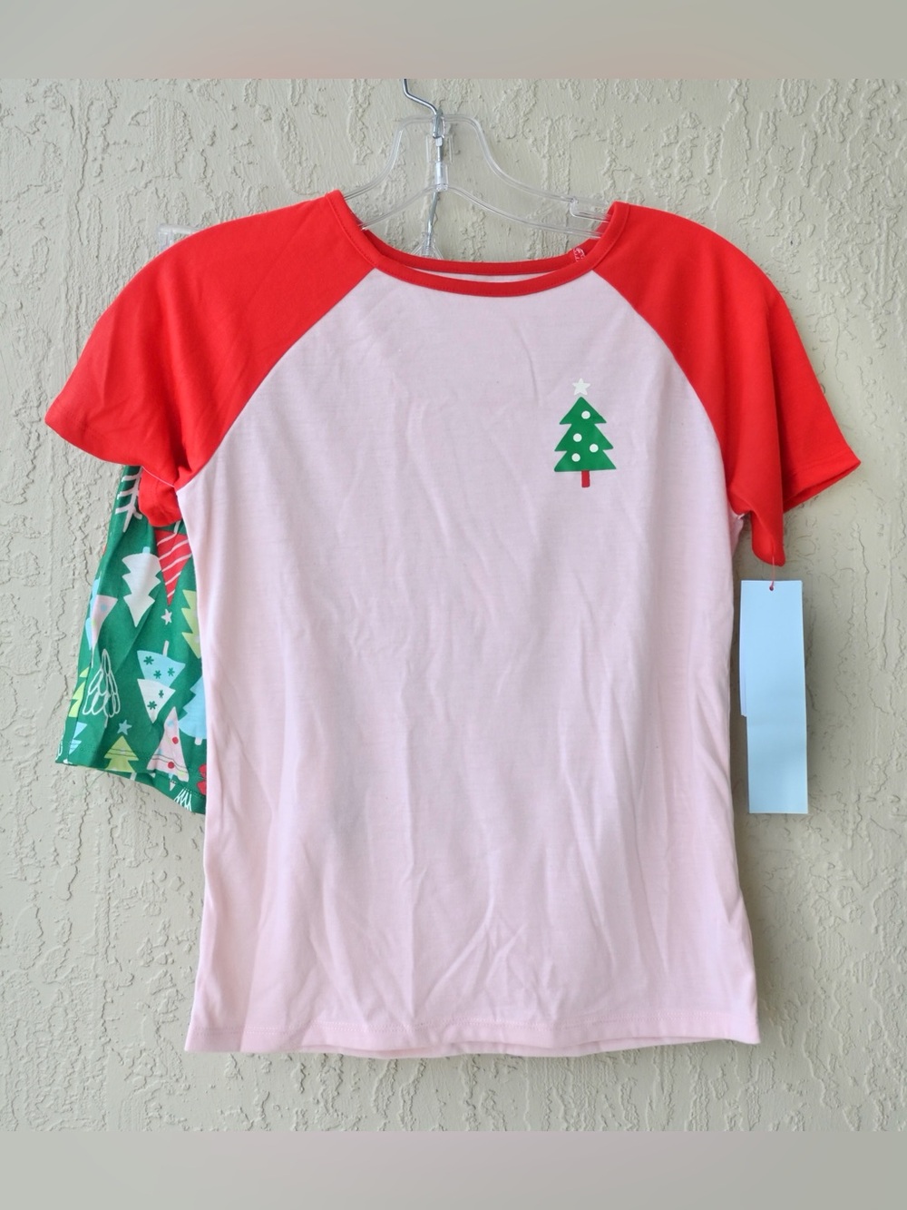 Kids Cat & Jack Pajama Set Pink Tee with Red Sleeves and Green Christmas Shorts